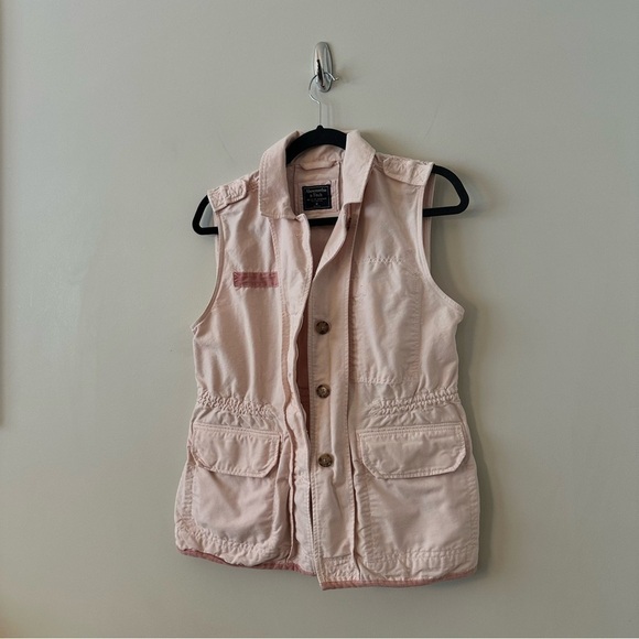 Abercrombie & Fitch- Dusty Rose Utility Sleeveless Vest (Size: Medium) - Picture 4 of 9